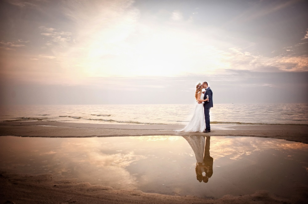 mitsis_weddings_couple