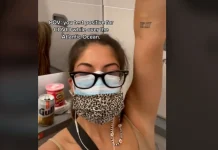 Διαπίστωσε ότι είναι θετική εν πτήσει και μπήκε καραντίνα… στην τουαλέτα