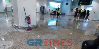 Η κακοκαιρία στη Σαντορίνη έπληξε και το αεροδρόμιο