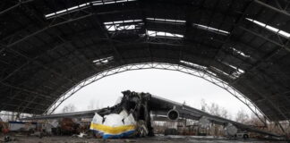 Antonov An-225: Το μεγαλύτερο αεροπλάνο του κόσμου θα πετάξει ξανά, λένε οι Ουκρανοί