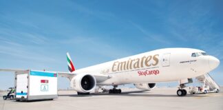 Η Emirates SkyCargo έχει μεταφέρει 1 δισεκατομμύριο δόσεις εμβολίων κατά της Covid-19
