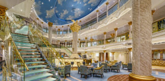 Το Costa Venezia και το Costa Deliziosa στον Πειραιά