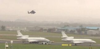 Μπόρις Τζόνσον και Λιζ Τρας πήγαν στον ίδιο προορισμό με άλλο αεροπλάνο