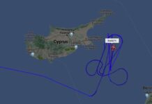 Αμερικανικό αεροσκάφος «ζωγράφισε»…. ένα πέος νοτιοανατολικά της Κύπρου