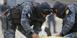 Μικρό αεροπλάνο κουβαλούσε… 950 κιλά κοκαΐνη