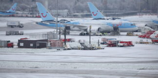 Καθυστερήσεις στο αεροδρόμιο του Μάντσεστερ λόγω κακοκαιρίας