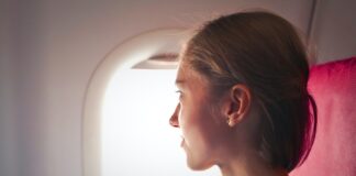 Γιατί δεν πρέπει να φοράτε κολάν και να βγάζετε παπούτσια στις πτήσεις