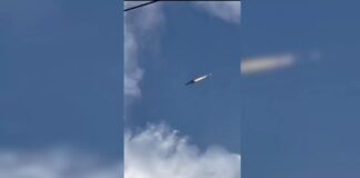 Μαχητικό αεροσκάφος συνετρίβη φλεγόμενο σε λίμνη