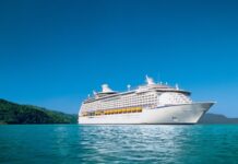 Το Explorer of the Seas της Royal Caribbean στον Πειραιά