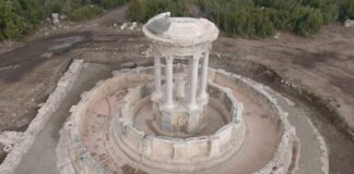 Η κρήνη στα Κίβυρα, στην «πόλη των μονομάχων», λειτουργεί ξανά, μετά από δύο χιλιετίες