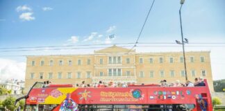 Ικανοποίηση FedHATTA για τα μέτρα του δήμου Αθηναίων στη στάθμευση των τουριστικών λεωφορείων