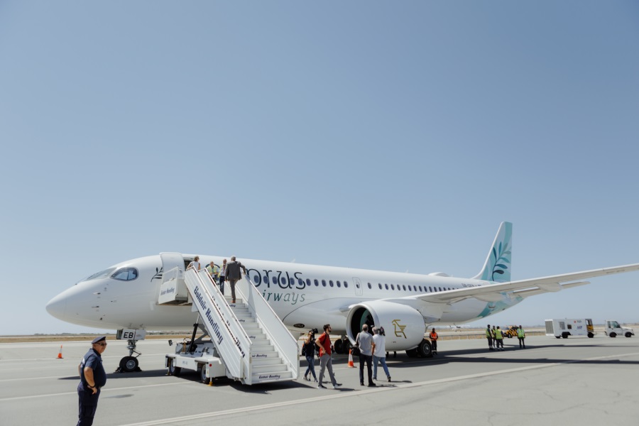 Aircraft A220