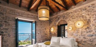 Τα Aria Hotels αποκτούν έναν ακόμα παραδοσιακό πύργο στη Μάνη