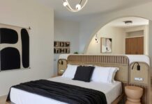 Τα προϊόντα της Schneider Electric στο Apanemo Hotel & Suites στη Σαντορίνη