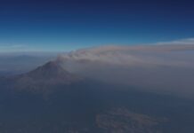 Ακυρώσεις πτήσεων στο Μπαλί λόγω έκρηξης ηφαιστείου