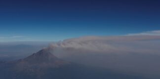 Ακυρώσεις πτήσεων στο Μπαλί λόγω έκρηξης ηφαιστείου