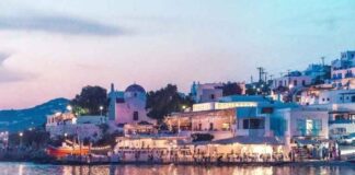 Προβολή της Μυκόνου, της Μήλου, της Πάρου και της Σύρου σε γαλλική ταξιδιωτική ιστοσελίδα