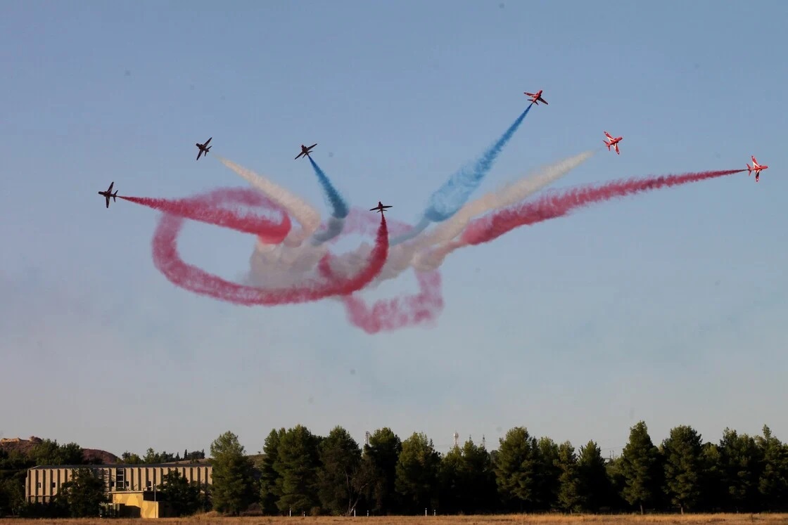 red-arrows
