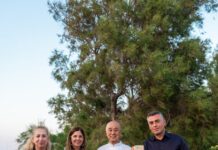 Ο Nobu Matsuhisa εγκαινίασε το Matsuhisa Paros στο Avant Mar Hotel με το παραδοσιακό Sake Ceremony