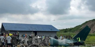 Αεροπλάνο της Saurya Airlines με 19 επιβάτες συνετρίβη