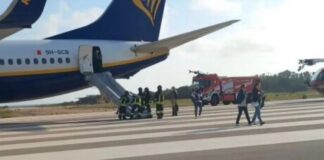 Φωτιά έπιασε αεροπλάνο της Ryanair