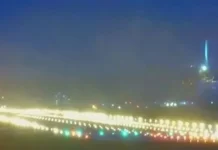 Βίντεο-Ταϊβάν: Η προσπάθεια πιλότου να προσγειώσει αεροπλάνο εν μέσω τυφώνα