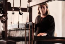 Η αρχαία τέχνη της υφαντικής ζωντανεύει στο Kalesma Mykonos