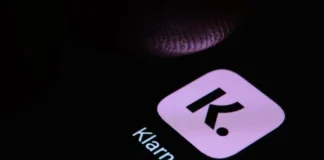 Klarna: Πόσα πληρώνουν οι Έλληνες για να ταξιδέψουν σε γάμο;