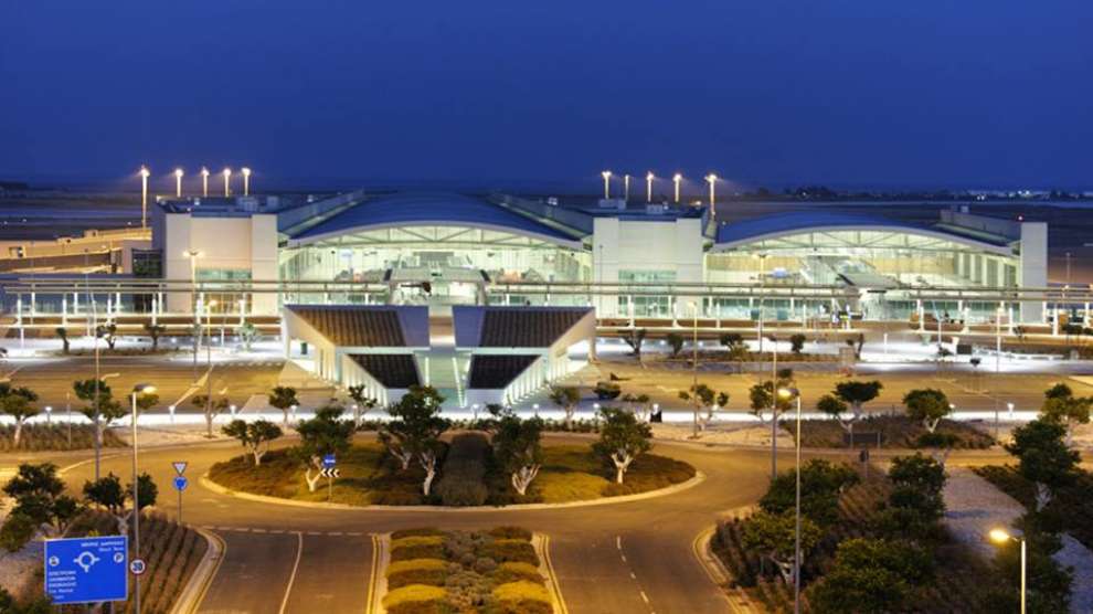 aerodromio-larnakas2jpg1