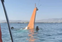 Προσθαλάσσωση πυροσβεστικού ελικοπτέρου στην Ελευσίνα