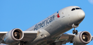 Αναγκαστική προσγείωση αεροσκάφους λόγω φωτιάς σε συσκευή επιβάτη