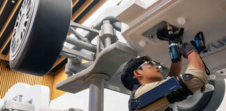 Η Hyundai φέρνει ρομποτικό γιλέκο που βελτιώνει τη συντήρηση αεροσκαφών