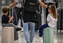 Μια νύχτα στο πάτωμα: Οικογένεια εγκλωβισμένη σε αεροδρόμιο της Κροατίας