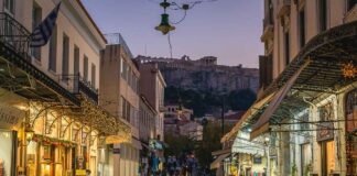 Στάσιμος ο Αύγουστος για τα ξενοδοχεία της Αθήνας – Μικρές αυξήσεις στο 8μηνο