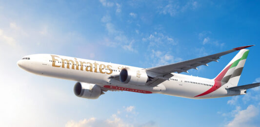 Η Emirates επανέρχεται σταδιακά στο πλήρες πρόγραμμα πτήσεων
