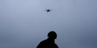 Προσωρινή αναστολή πτήσεων σε δύο αεροδρόμια της Μόσχας λόγω drones