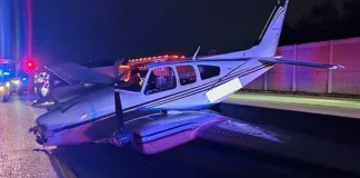 Αεροπλάνο προσγειώθηκε πάνω σε αυτοκίνητο στον I-95 της Φλόριντα