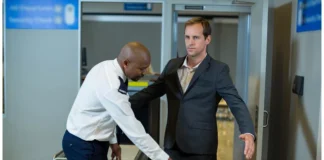 Ο Τραμπ σκληραίνει τη μεταναστευτική πολιτική με έλεγχο επιβατών