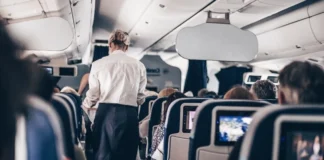 Acai bowl στο αεροπλάνο: Το viral travel hack με 20 εκατ. προβολές