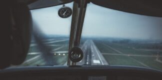 Έντονες αναταράξεις ανάγκασαν πτήση για Ρόδο να επιστρέψει στην Αθήνα