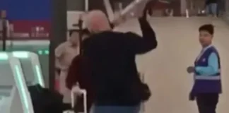 Τουρίστας διέλυσε εξοπλισμό σε αεροδρόμιο του Χονγκ Κονγκ