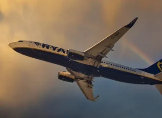 Η Ryanair λανσάρει 24ωρη προσφορά: Εισιτήρια από 19,99 ευρώ για ταξίδια τον Αύγουστο