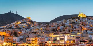 Η Σύρος και η Κίμωλος στα καλύτερα της Ελλάδας σύμφωνα με τους Times
