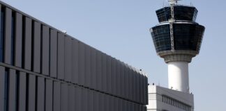 67χρονη χάνει τη ζωή της σε ατύχημα κατά την αποβίβαση στην Αθήνα