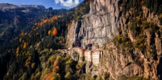 Η χειμερινή μαγεία της Μαύρης Θάλασσας στην Τουρκία