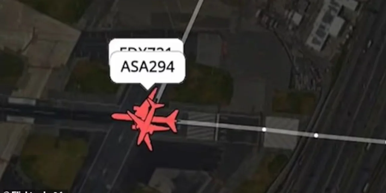 aeroplano-newark11.jpg
