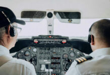 Πιλότοι μιμούνταν… γάτες και σκύλους σε συχνότητα έκτακτης ανάγκης