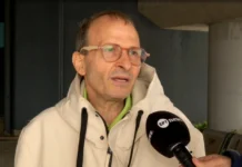 Ζει στο αεροδρόμιο Μακεδονία και συγκινεί η καθημερινότητά του