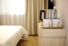 ΙΝΣΕΤΕ: Φορολογία και κόστος «γονατίζουν» τα ενοικιαζόμενα δωμάτια