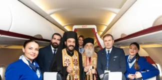 Με ειδική πτήση της AEGEAN έφτασε το Άγιο Φως στην Κύπρο